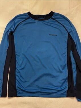 Patagonia Kid’s Blue Long-Sleeve Rash Guard